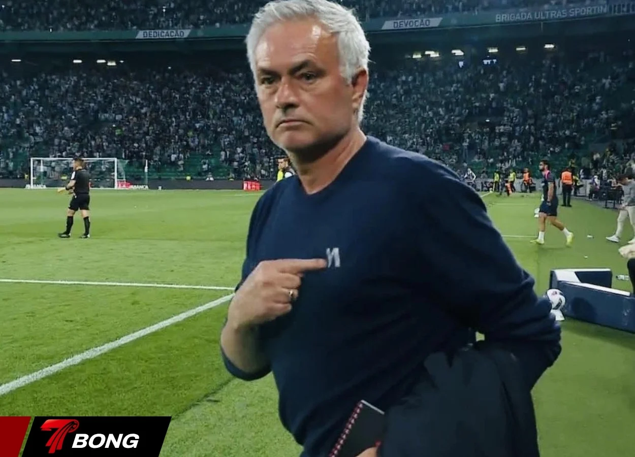Mourinho dẫn dắt Benfica trong mùa giải vừa qua