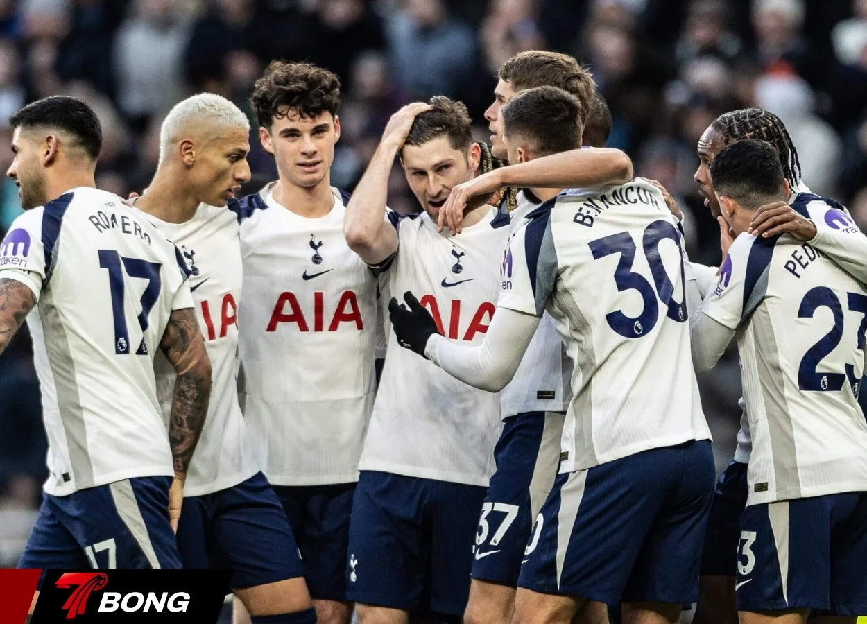 Tottenham chật vật trong cuộc chiến trụ hạng quyết liệt