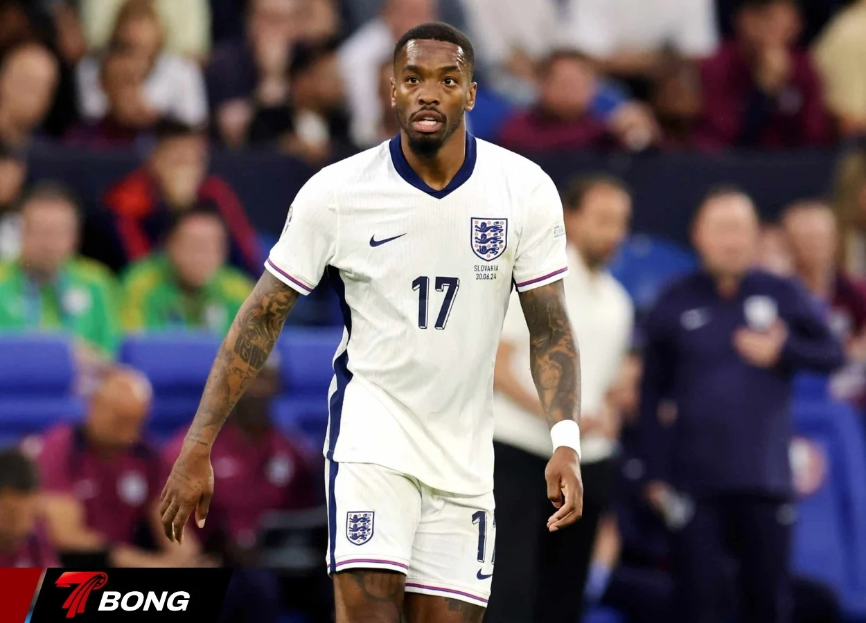Tuchel bảo vệ quyết định gọi Toney và Spence