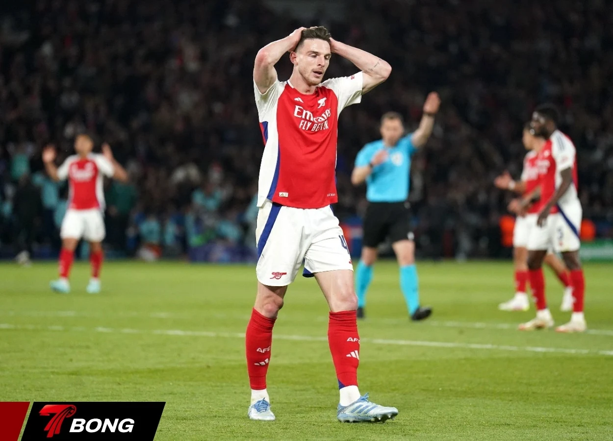 Arsenal gục ngã tại các trận chung kết