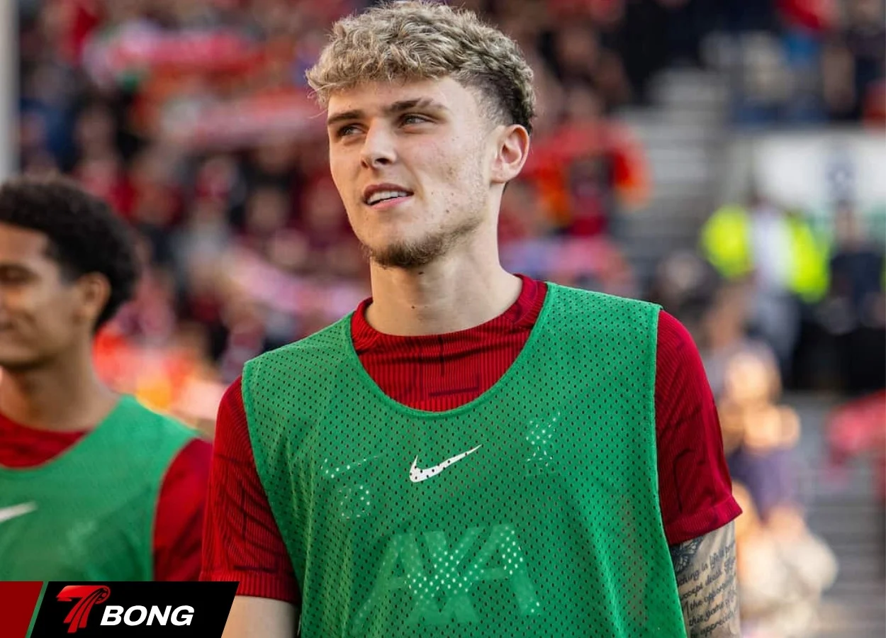 Bobby Clark, 'trái tim sư tử' trong tin đồn với Rangers