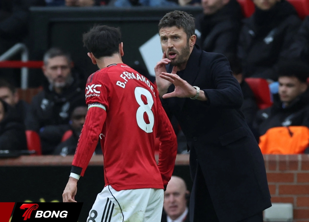 Carrick dẫn dắt MU giành 11 chiến thắng