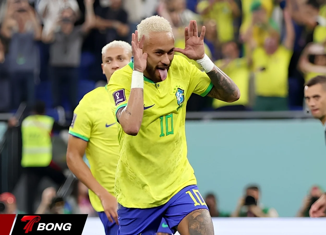 CĐV Brazil ăn mừng tin vui về Neymar