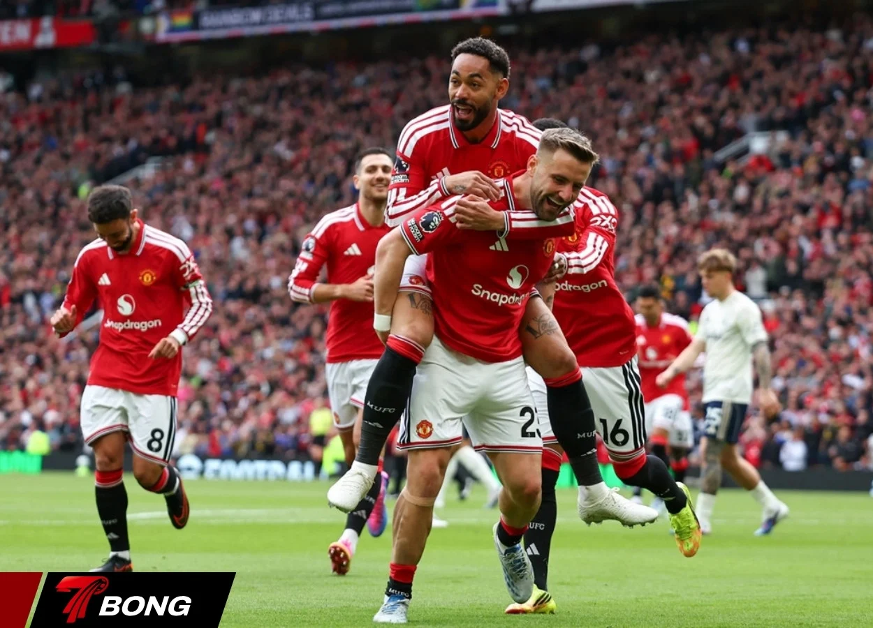 Chu kỳ 3 năm đặc biệt của Manchester United