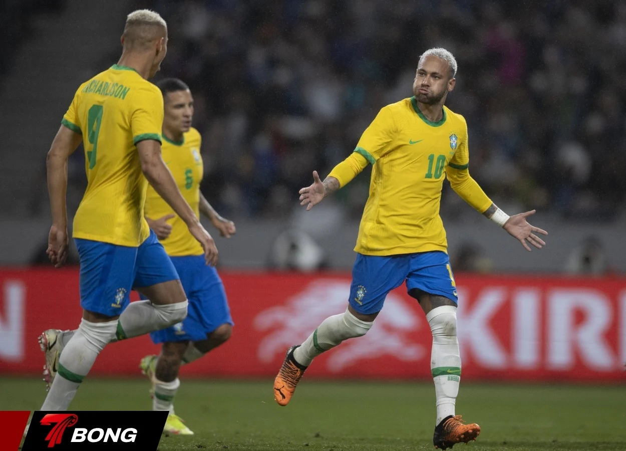 Đằng sau màn hào nhoáng là nỗi lo cho cả đội tuyển Brazil