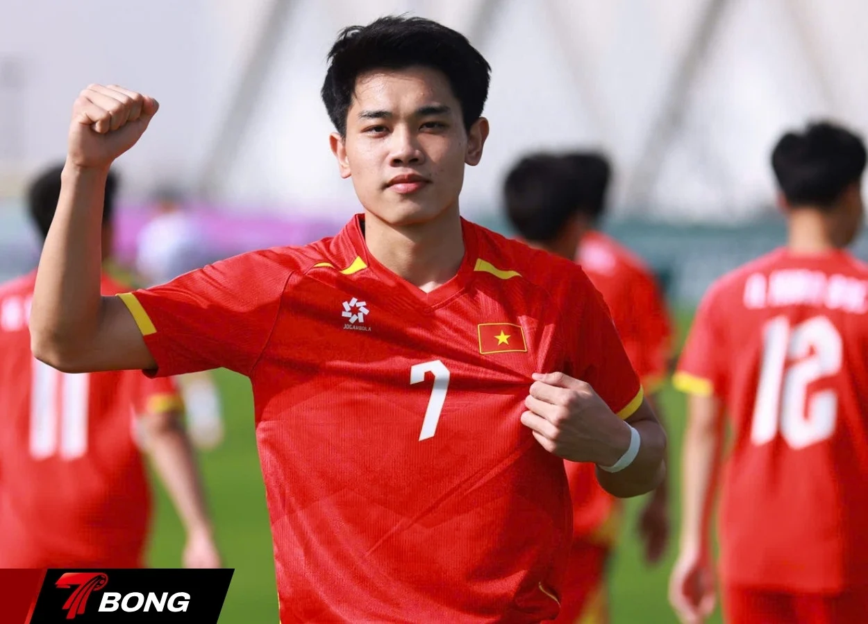 Đình Bắc tỏa sáng rực rỡ tại V-League 2025/26