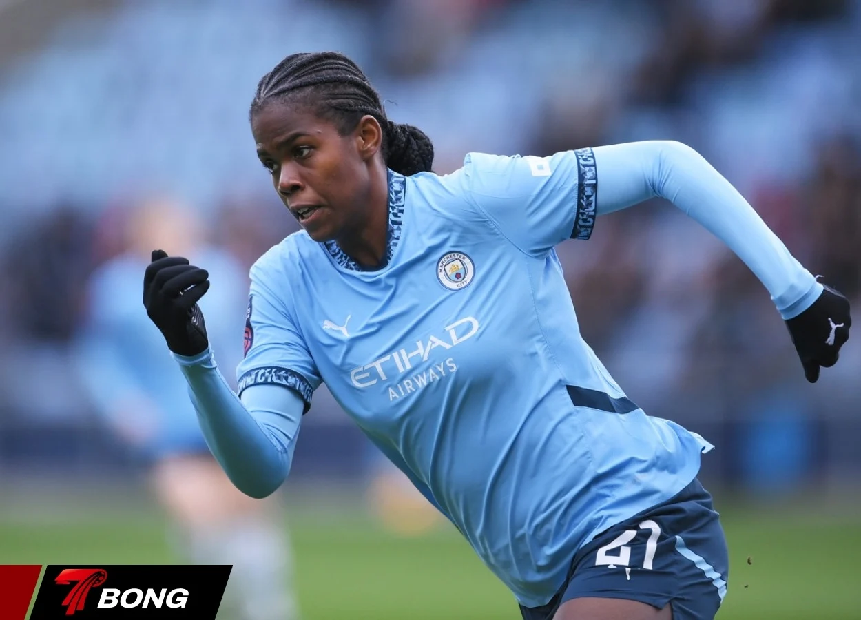 Khadija 'Bunny' Shaw -- vua phá lưới không thể ngăn cản