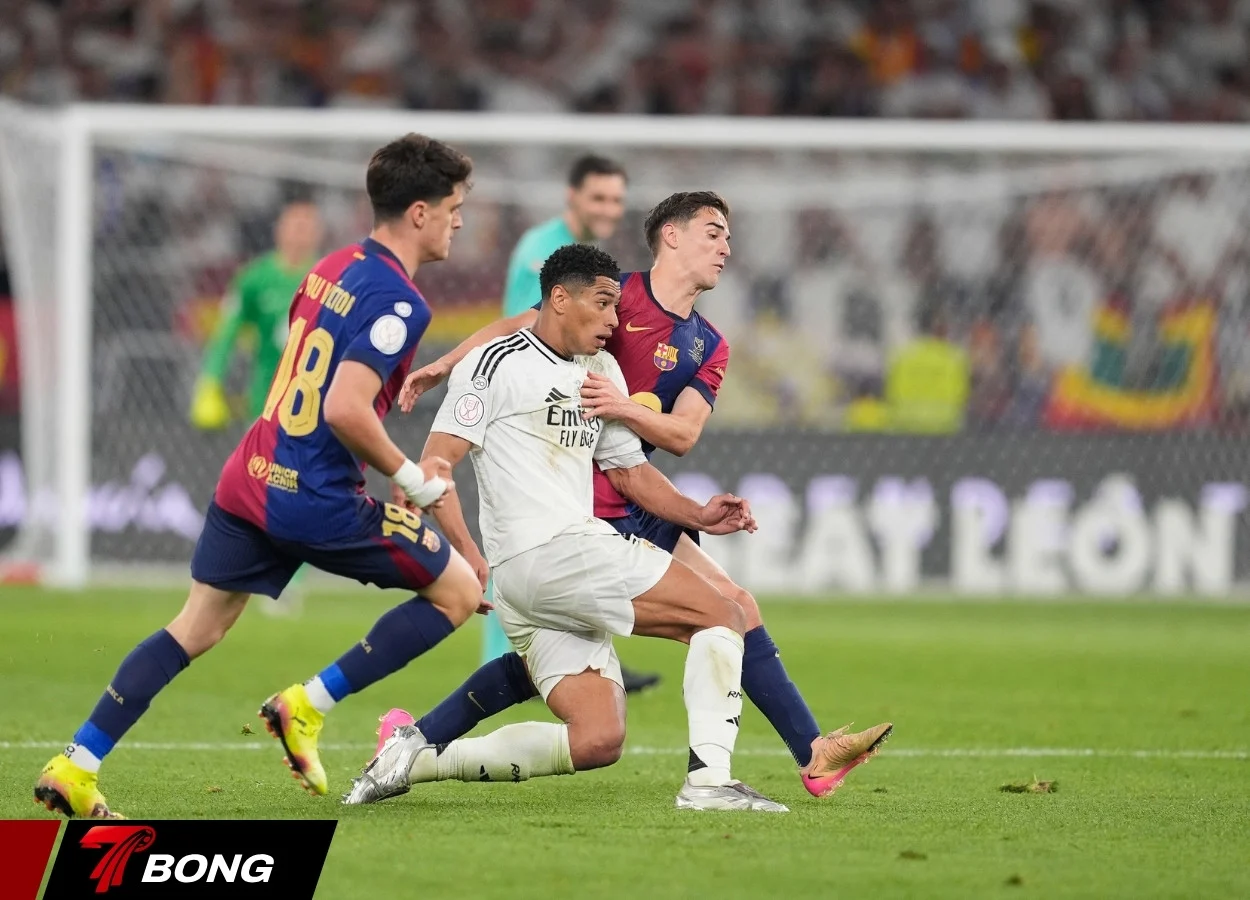 Khoảng cách điểm số tạo lợi thế cho Barcelona