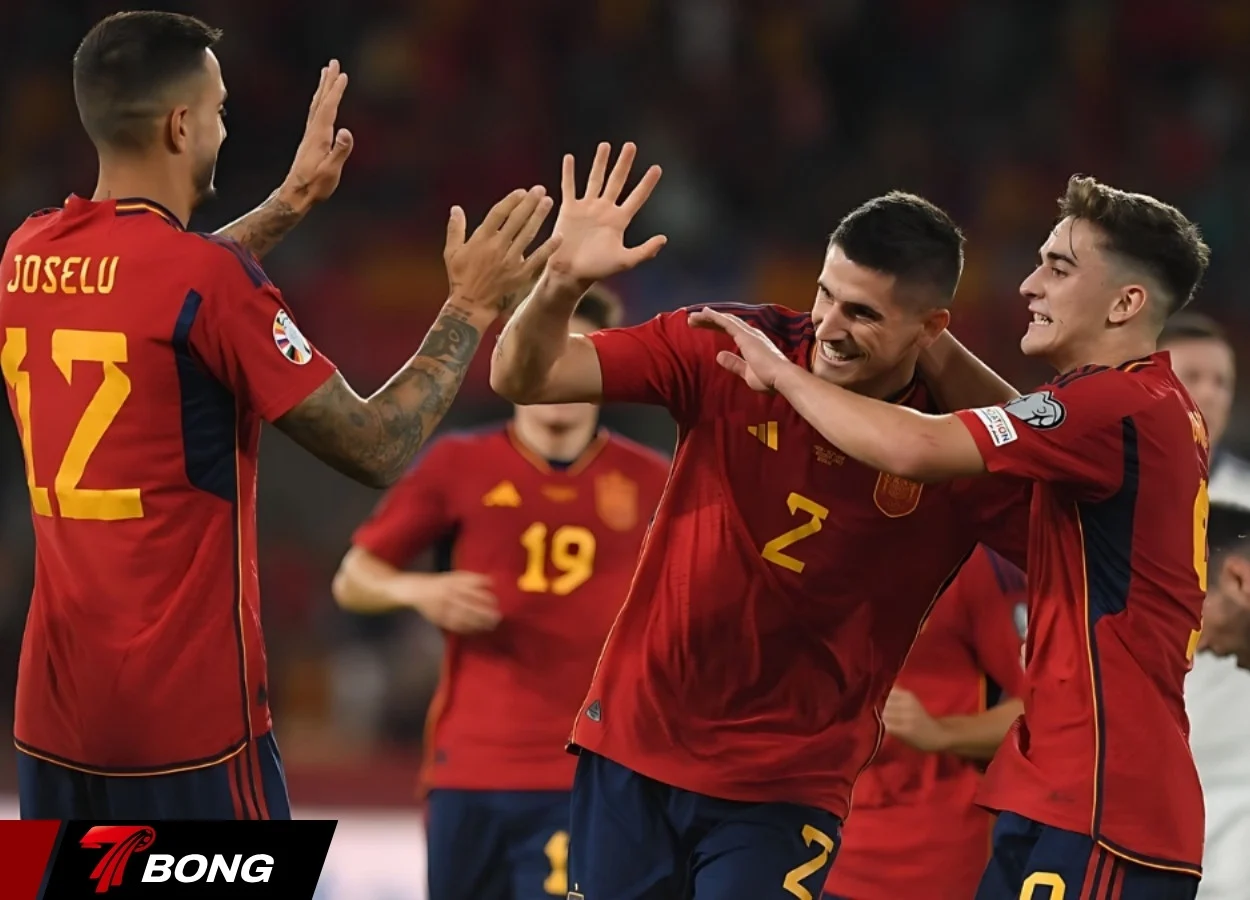 La Roja đặt niềm tin vào thế hệ trẻ