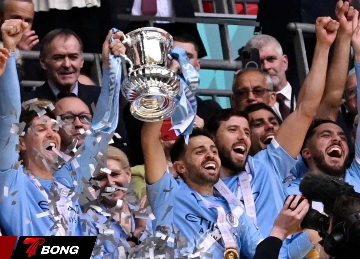 Man City nâng cao chiếc cúp FA Cup thứ tám