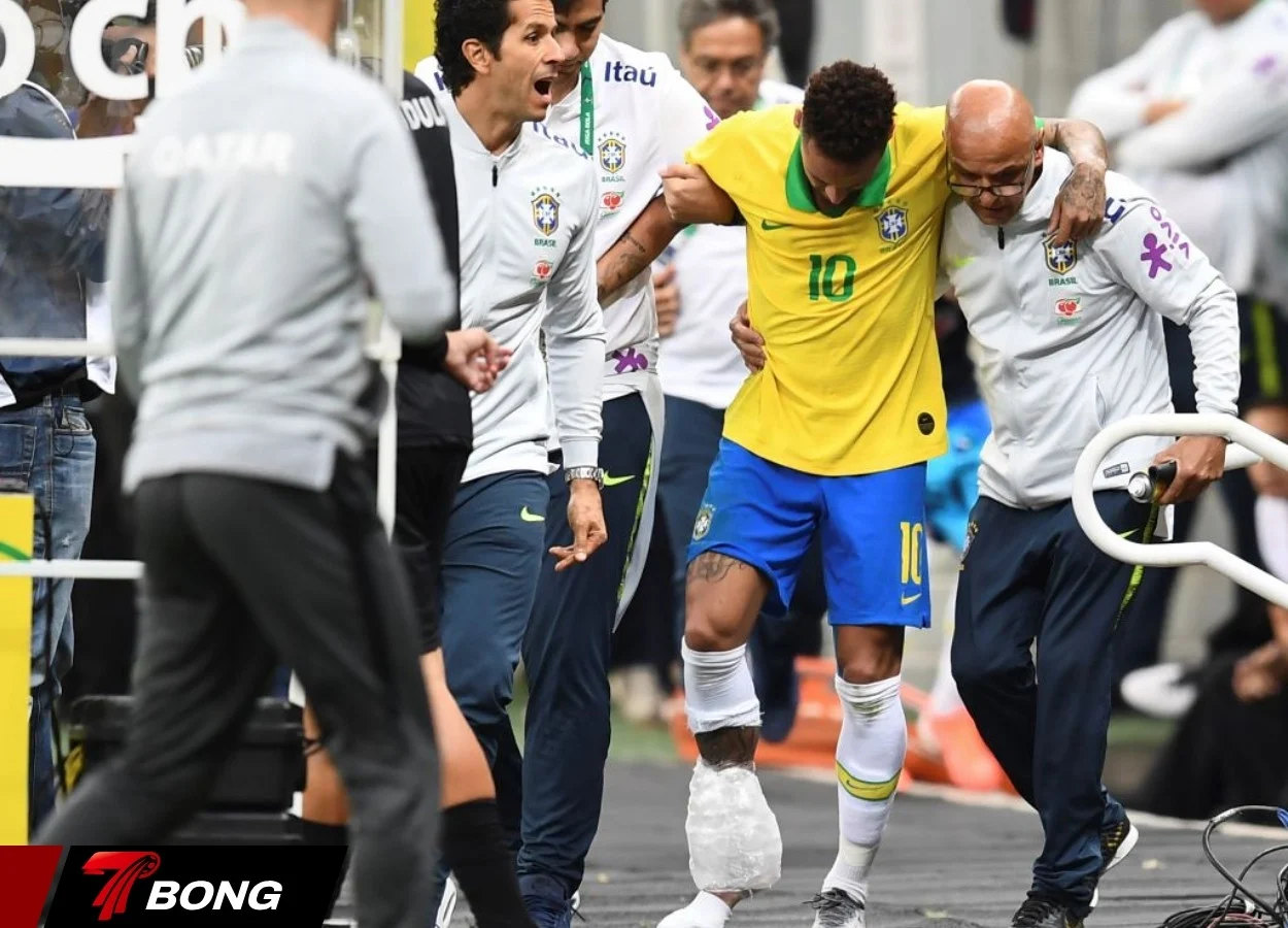 Neymar đối mặt nguy cơ lỡ trận mở màn World Cup