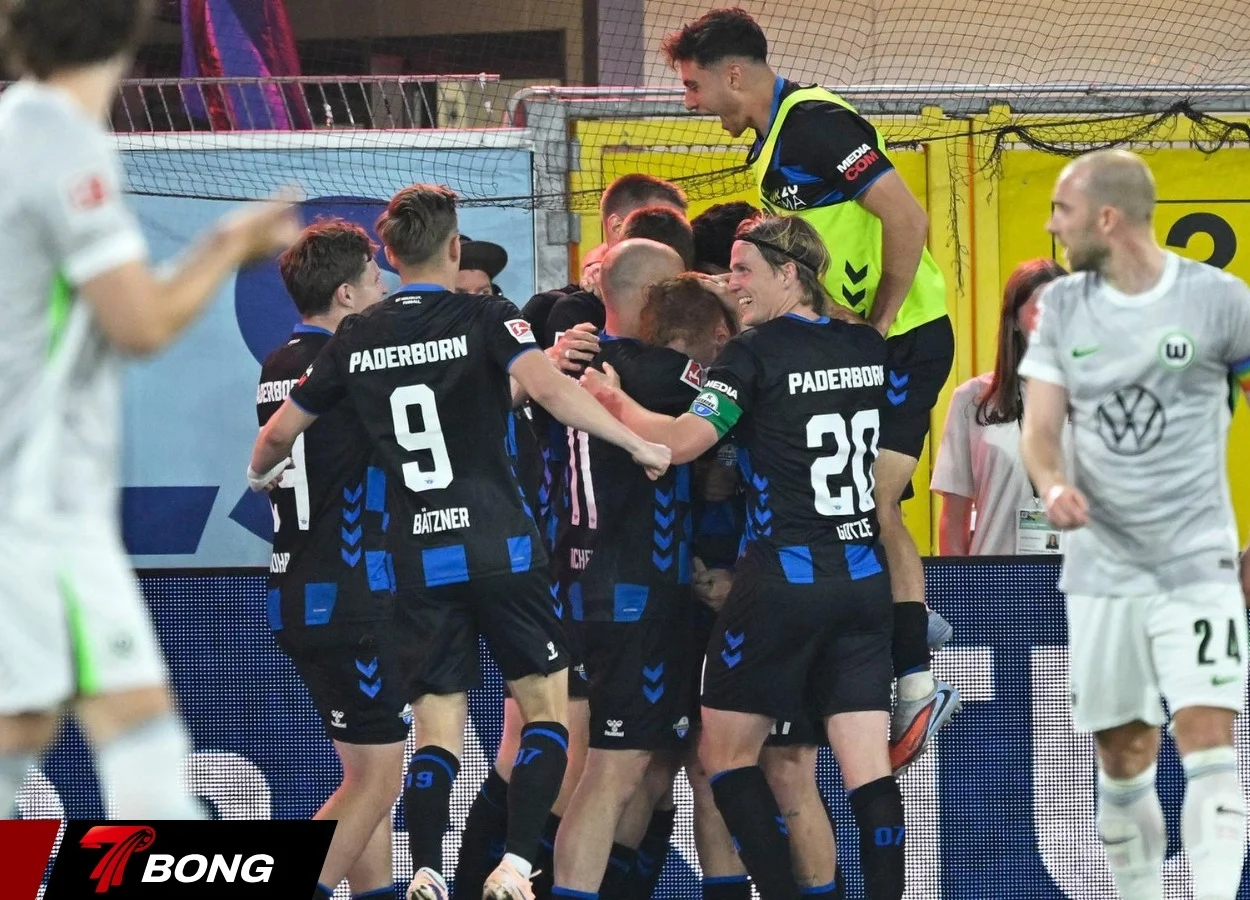 Paderborn giành chiến thắng trong trận play-off quyết định