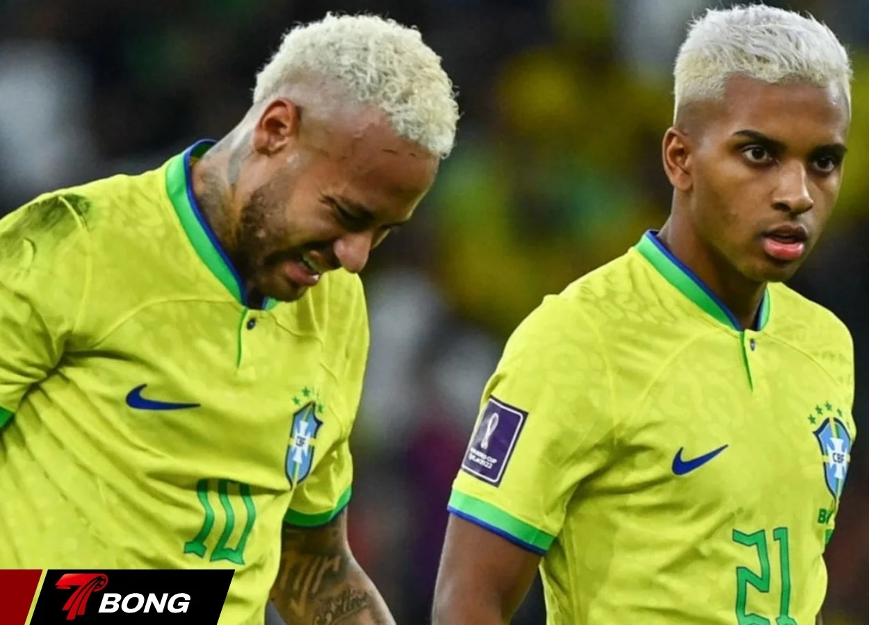 Rodrygo đến thăm Neymar tại sân Vila Belmiro