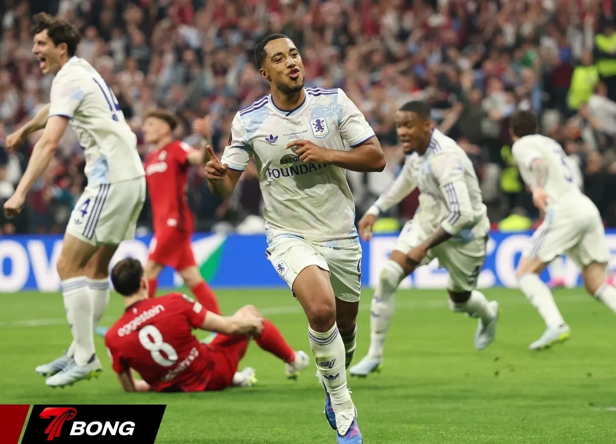 Villa viết lại lịch sử, Emery khẳng định vị thế Vua Europa League