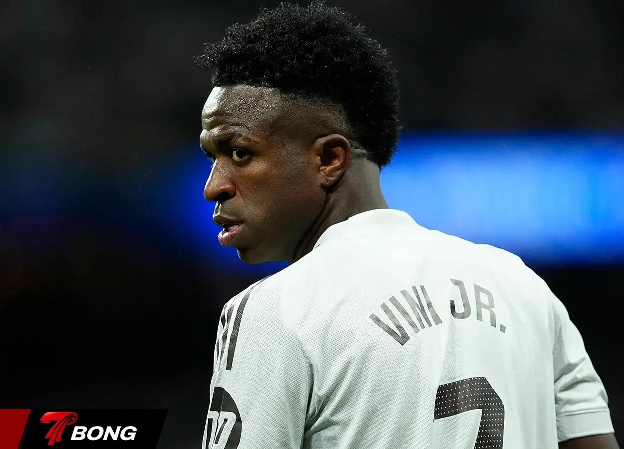 Yêu cầu lương của Vinicius gây khó cho Real