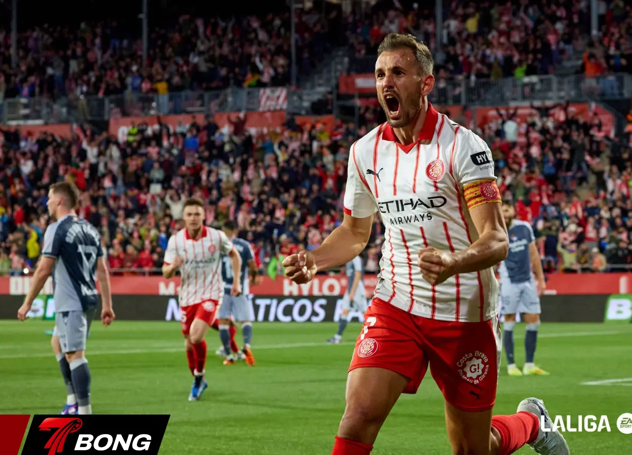 Cristhian Stuani cứu đội chủ nhà bằng bàn thắng muộn ở hiệp 2