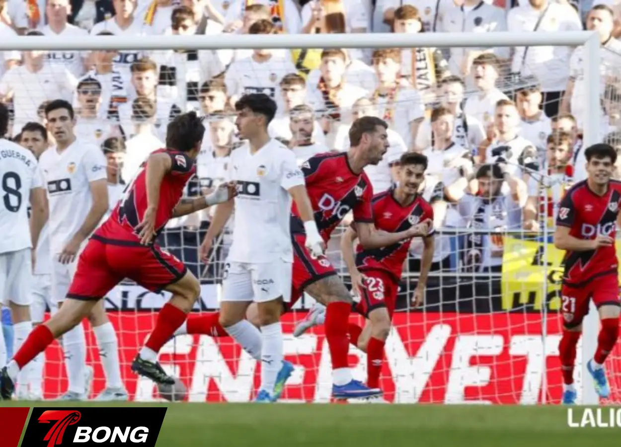 Florian Lejeune khai thông trận đấu ở phút 20