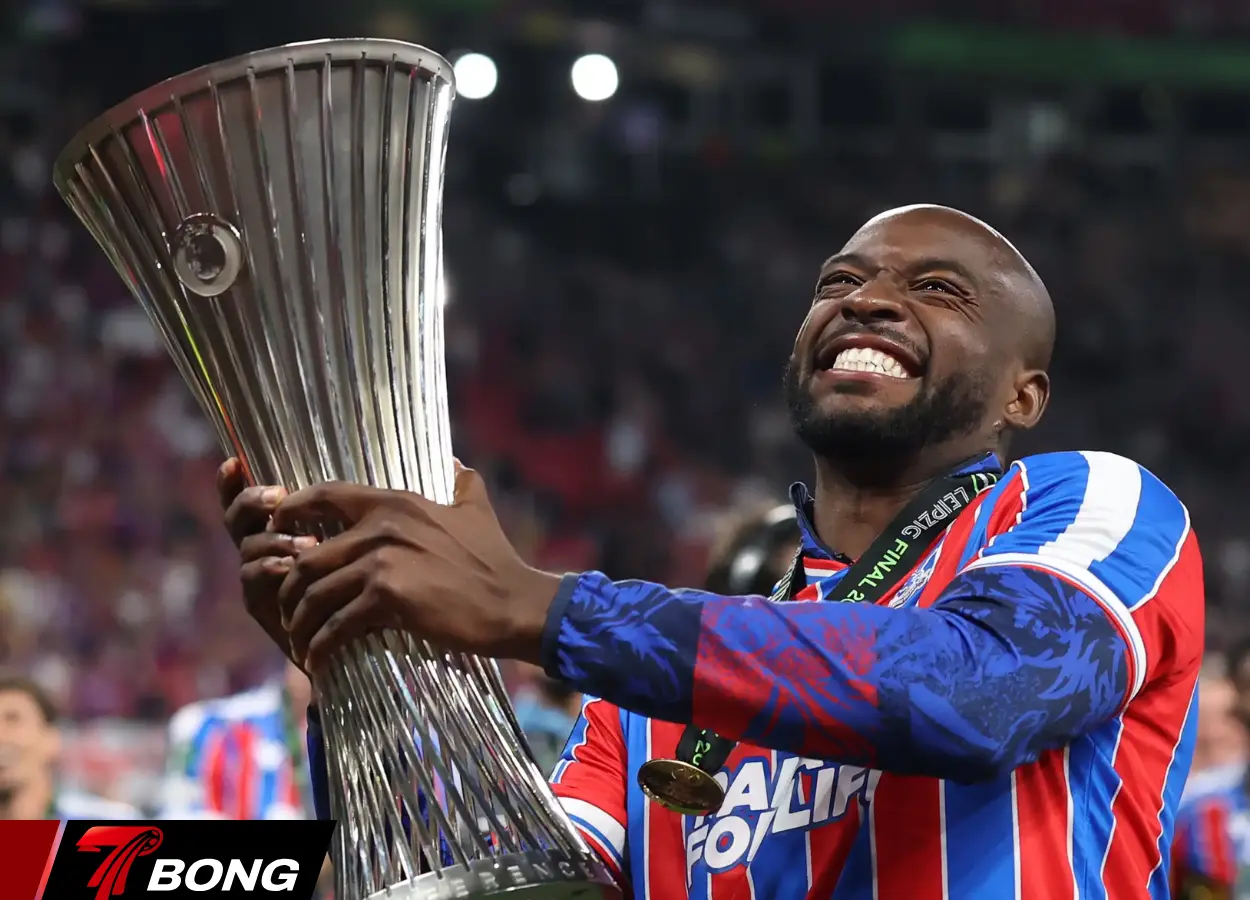 Jean-Philippe Mateta tỏa sáng mang về cúp Châu Âu đầu tiên cho Crystal Palace