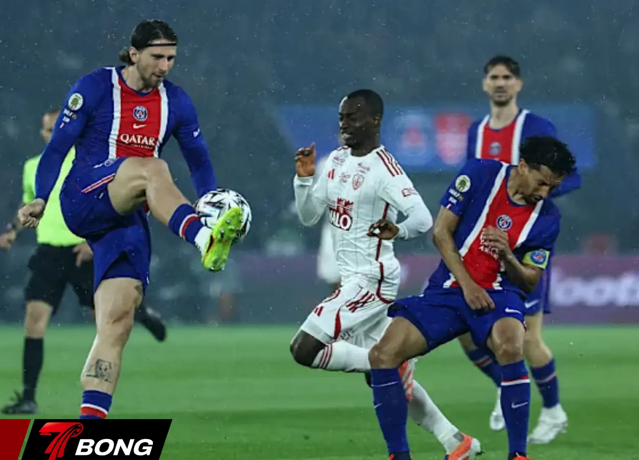 Paris Saint-Germain gây sức ép nửa đầu trận nhưng không có bàn thắng