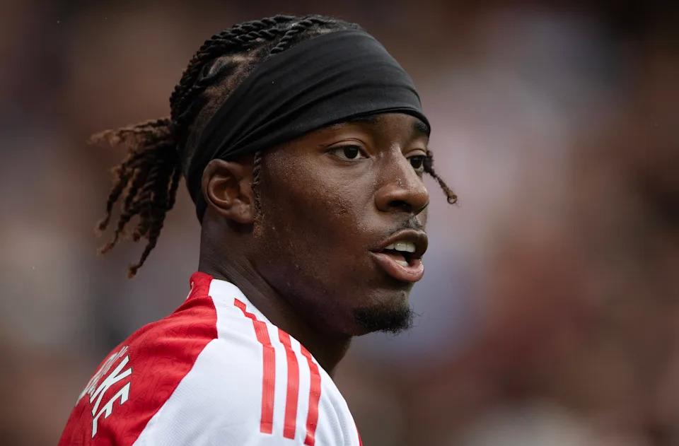 Tiền vệ cánh Arsenal phải chụp chiếu sau chấn thương trước Man City