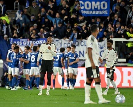 Sự sụp đổ của Manchester United và kỷ lục buồn lịch sử