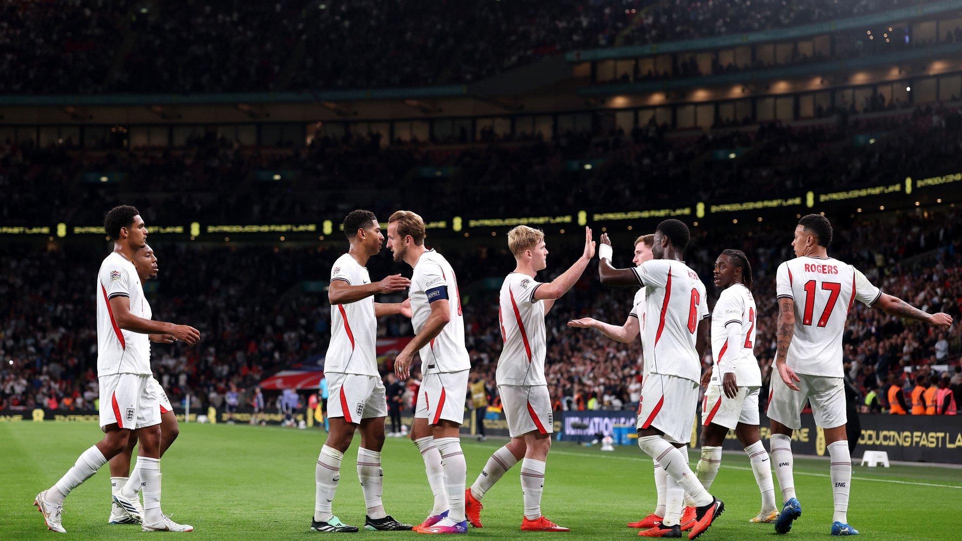 Harry Kane lập cú đúp lịch sử, ĐT Anh đè bẹp CH Séc 3-0