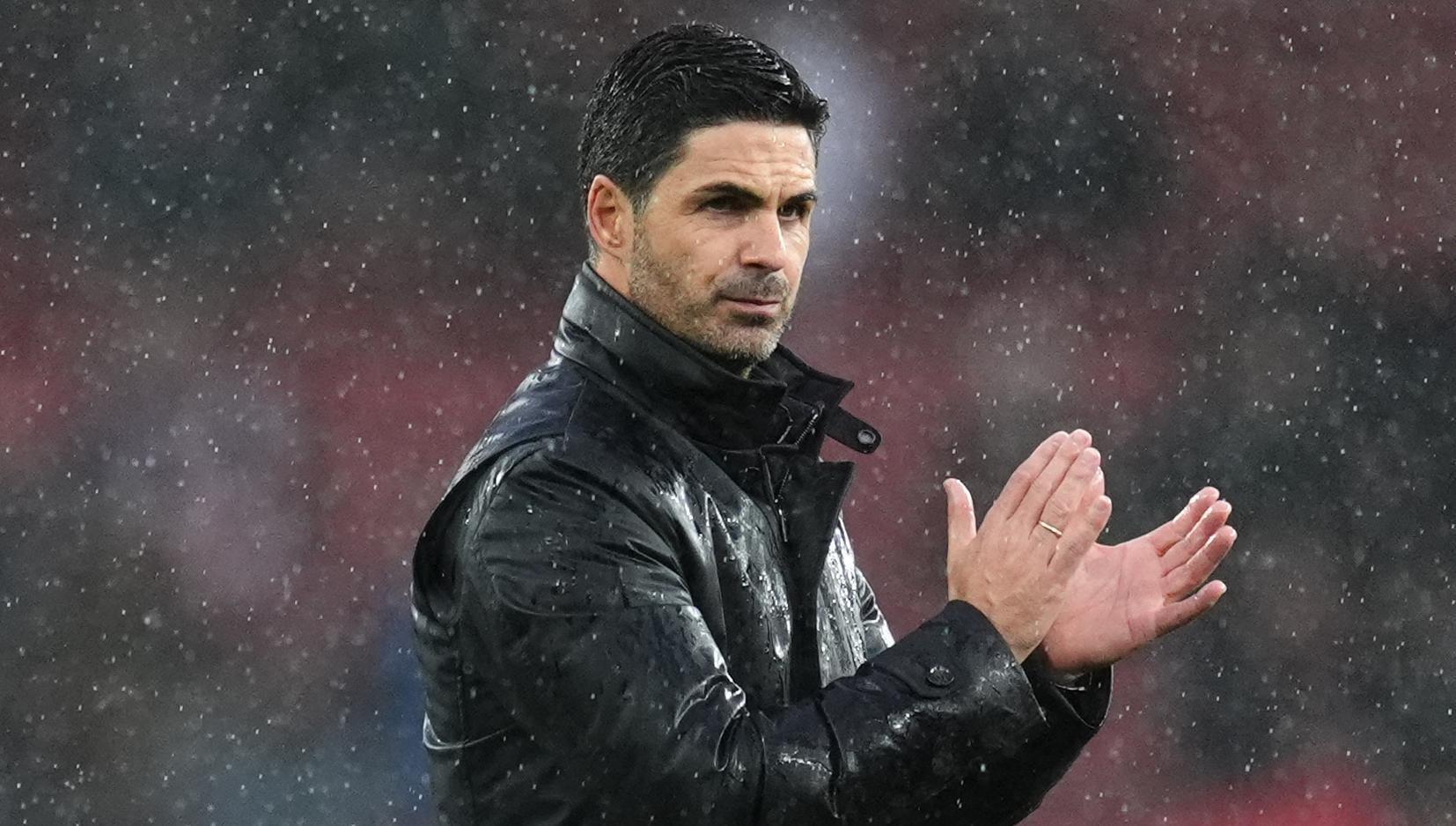 Arteta tố trọng tài 'tiêu chuẩn kép', lập hồ sơ phản pháo