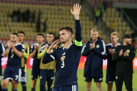 Scotland thắng trận đầu dưới thời HLV Pocognoli