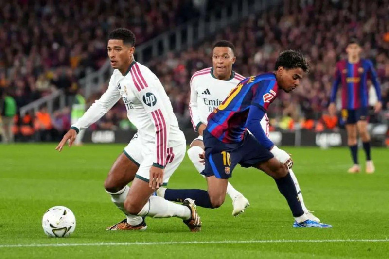 Cục diện La Liga xoay chiều sau trận El Clasico