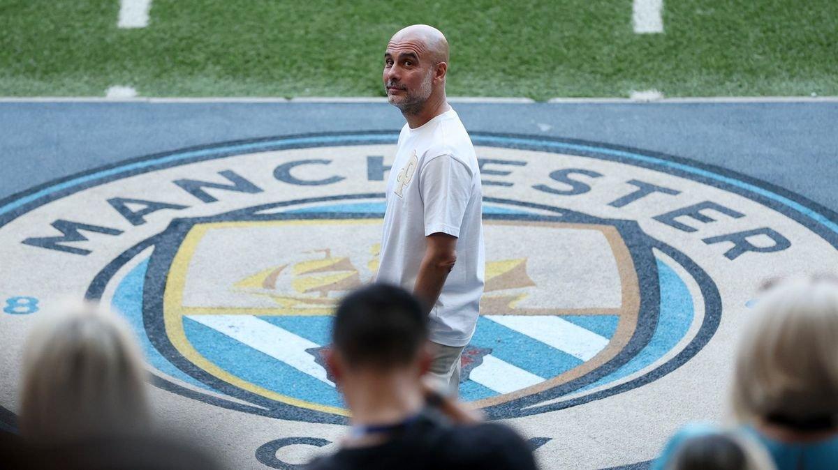 Pep Guardiola trở lại Etihad tiếp sức Man City vượt khủng hoảng
