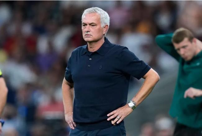 Real Madrid lên kế hoạch mua sắm mùa đông theo yêu cầu của Mourinho