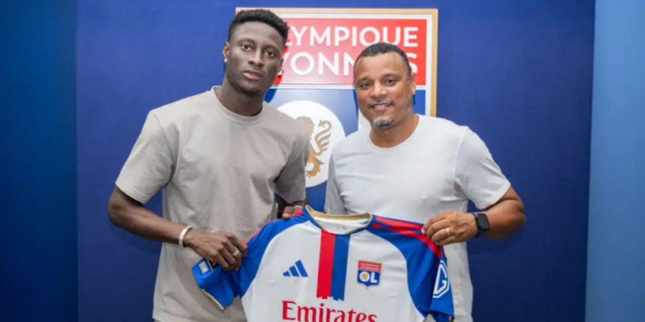 Lyon khủng hoảng: Mohamed Ouédraogo đứt dây chằng chéo