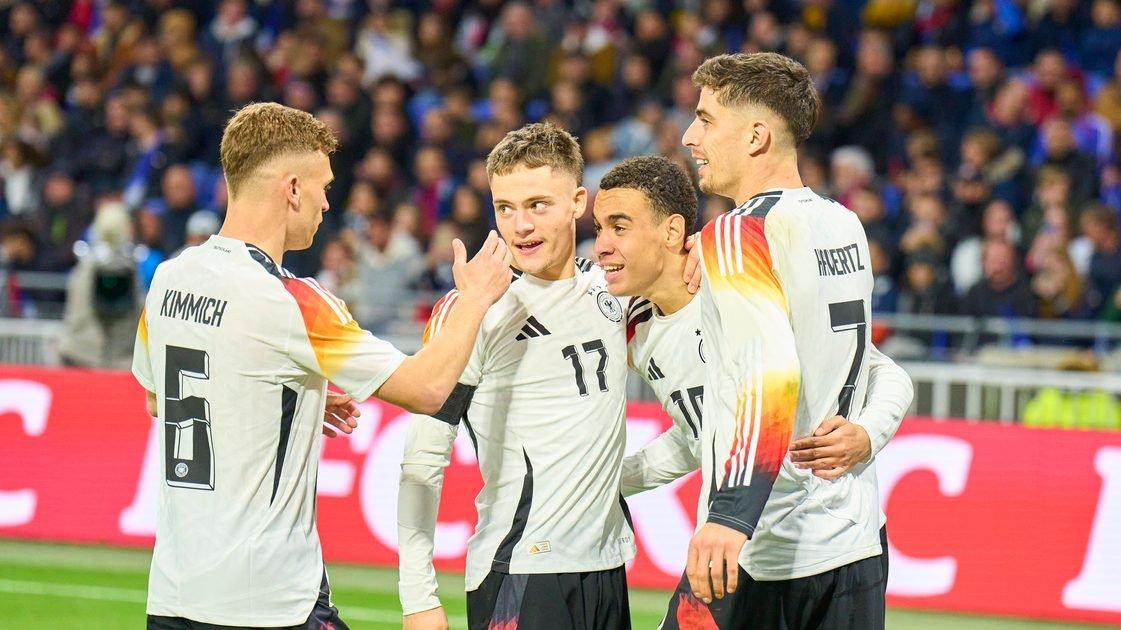 ĐT Đức nhận thất bại sốc đầu tiên dưới thời HLV Jürgen Klopp