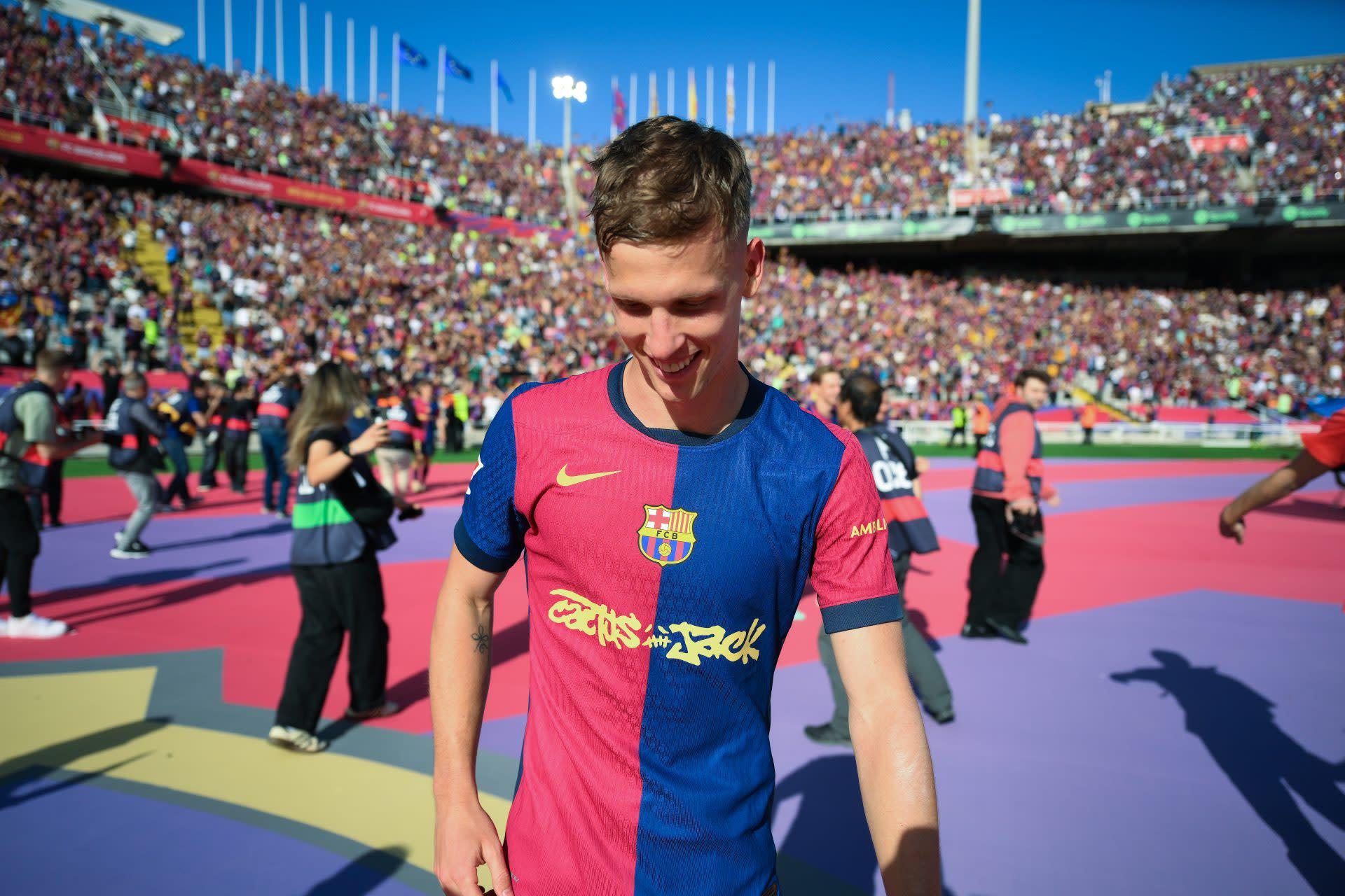 Đại diện tiền vệ Barcelona phủ nhận tin đồn chuyển nhượng tới Manchester City