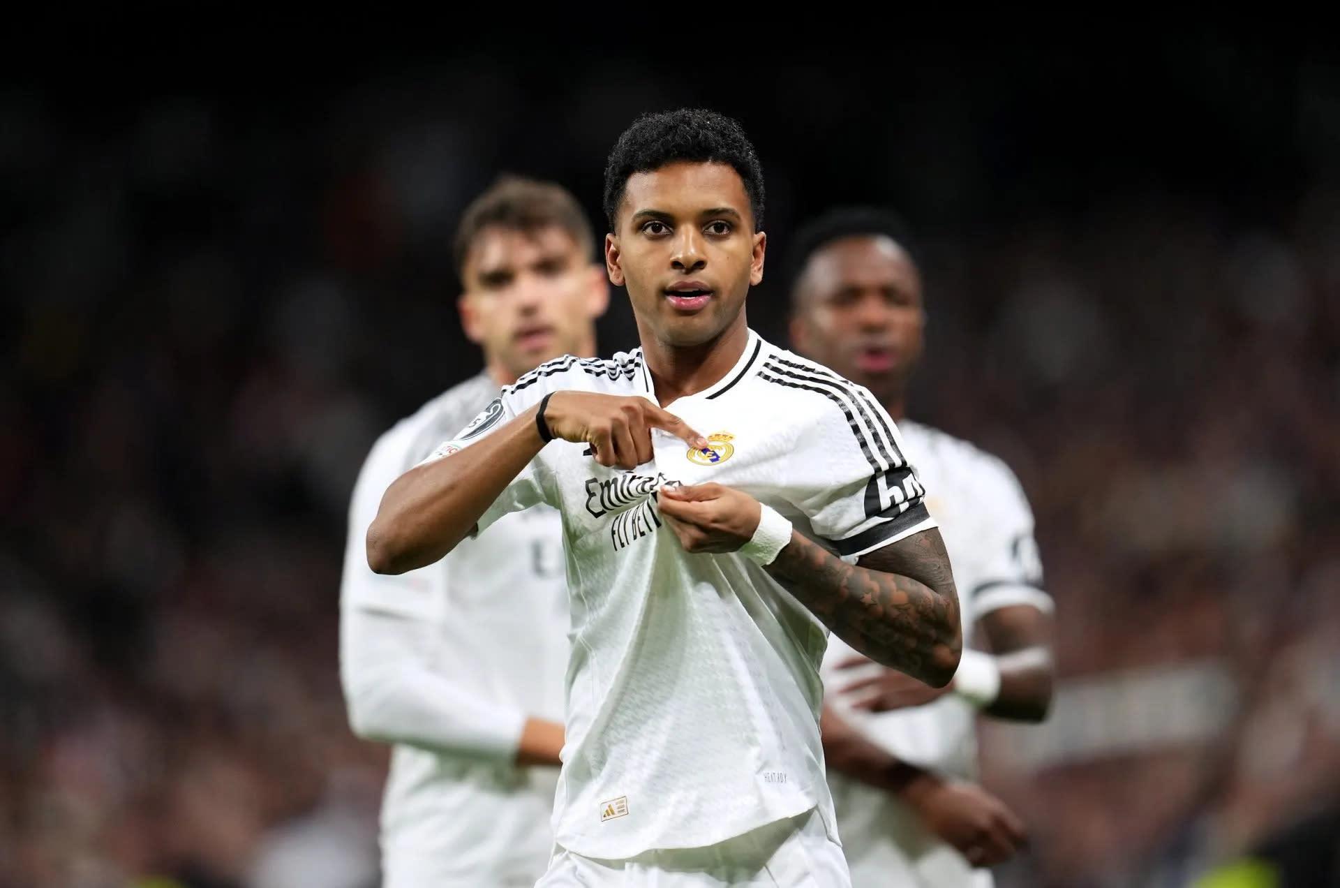 Tiền đạo Real Madrid muốn ở lại CLB giữa lúc Arsenal dậy sóng