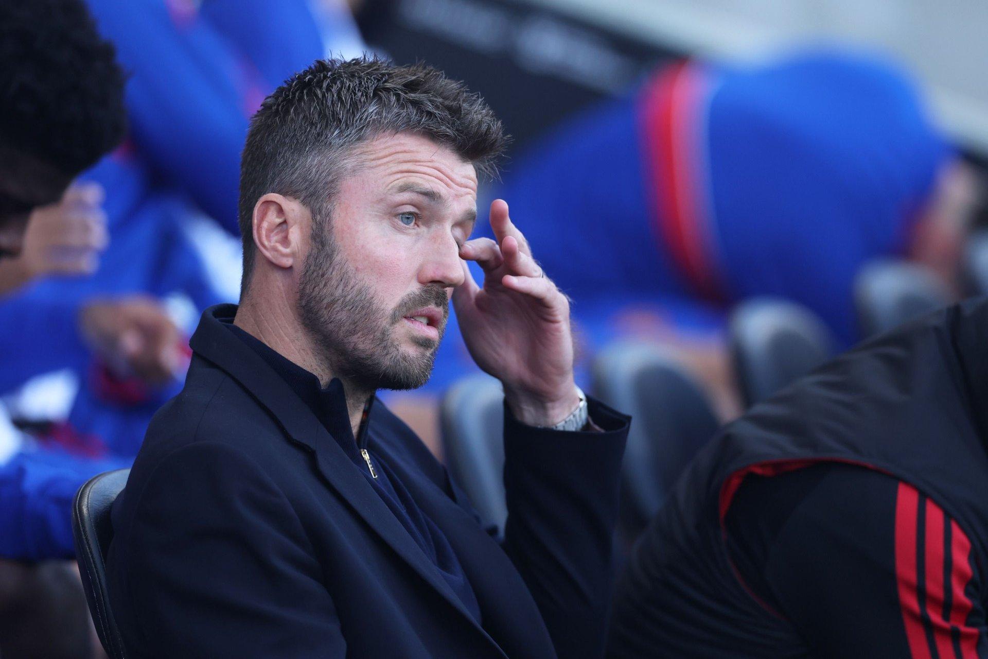Thử thách cực hạn cho chiếc ghế của Michael Carrick