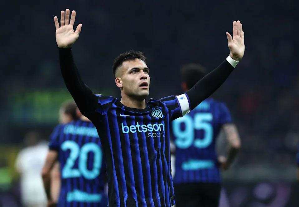 Barcelona Lại Rục Rịch Theo Đuổi Tiền Đạo Inter Milan: Liệu Có Phải Lựa Chọn Khôn Ngoan Cho Flick?