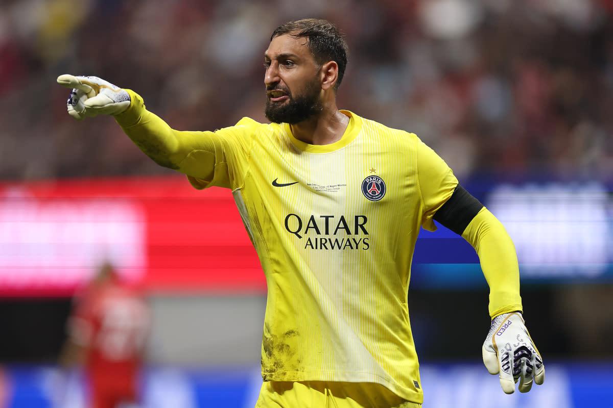 Cảnh báo Donnarumma khi Guardiola tiết lộ 'mức tối thiểu' ông mong đợi từ các thủ môn