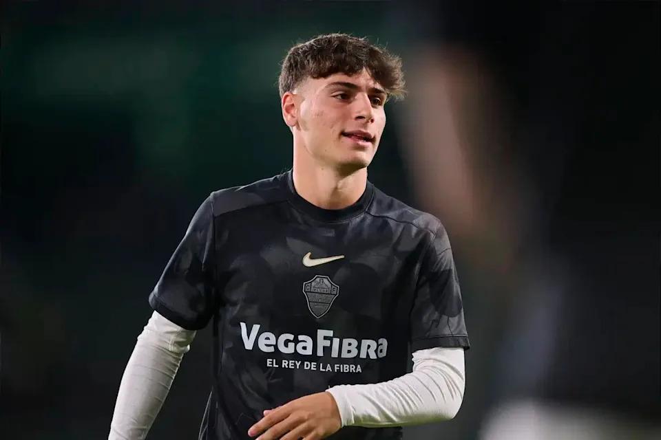Từ Ý: Manchester City và Arsenal châm ngòi cuộc chiến chuyển nhượng cho tiền vệ U21 Tây Ban Nha