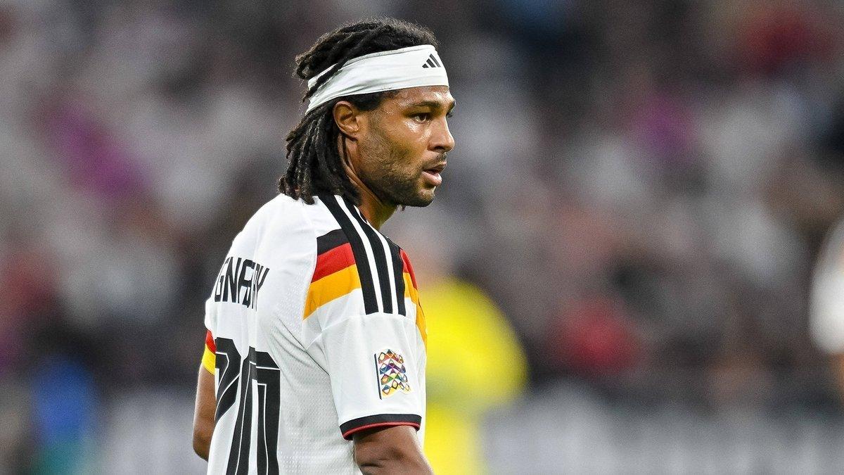Serge Gnabry rời tuyển Đức sớm để trở lại Bayern Munich