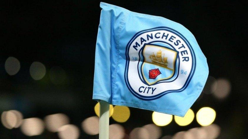 Lý do Wayne Rooney từ chối nhận cúp vô địch 'văn phòng'