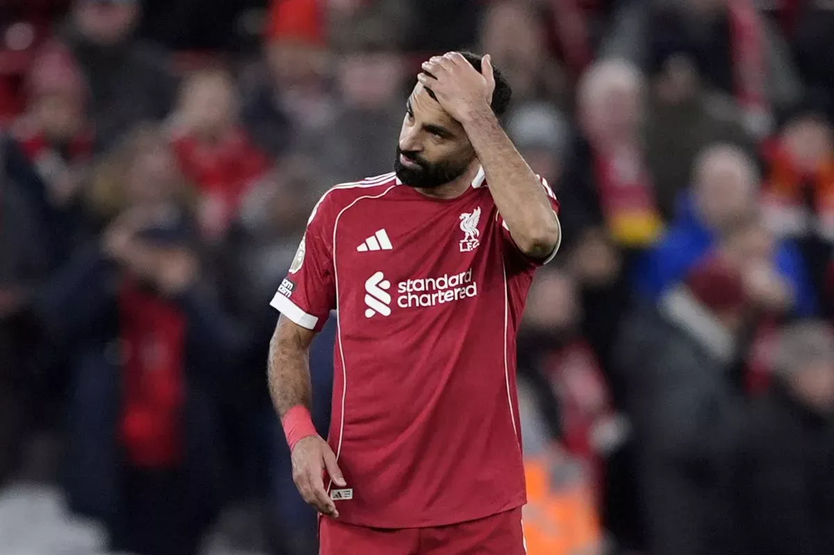 Salah đối diện rủi ro: Dean Saunders gợi ý Liverpool hãy bán nếu không xin lỗi