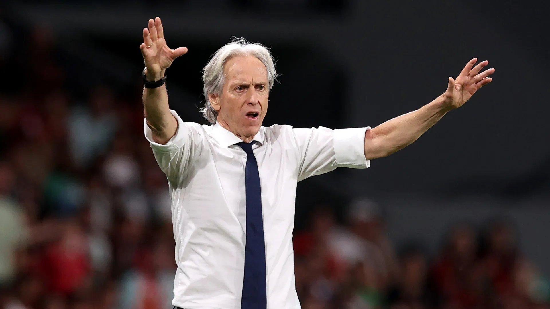 HLV Jorge Jesus lên tiếng về vụ việc của Ronaldo