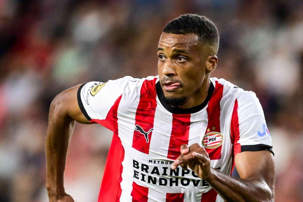 PSV Eindhoven khủng hoảng lực lượng nghiêm trọng