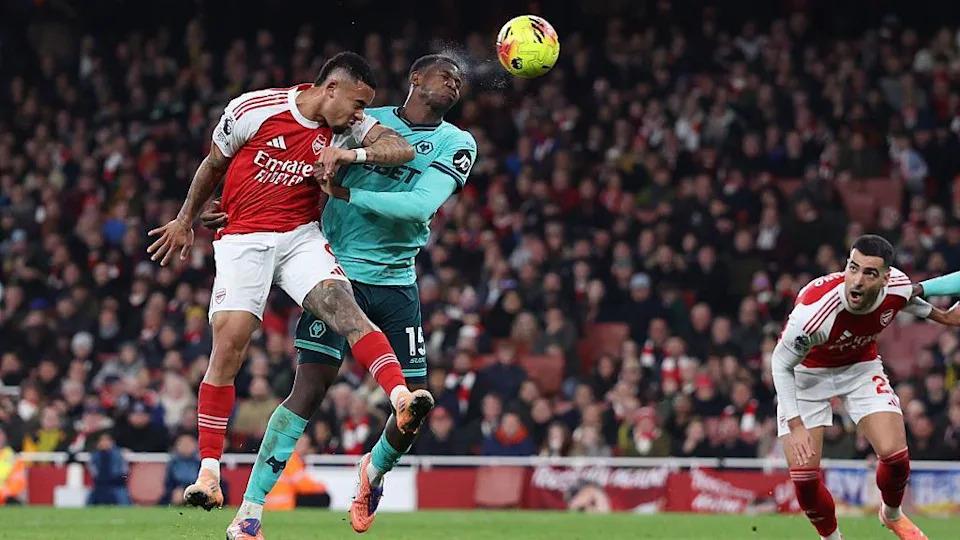 Arsenal sở hữu lợi thế sân nhà đẳng cấp vô địch