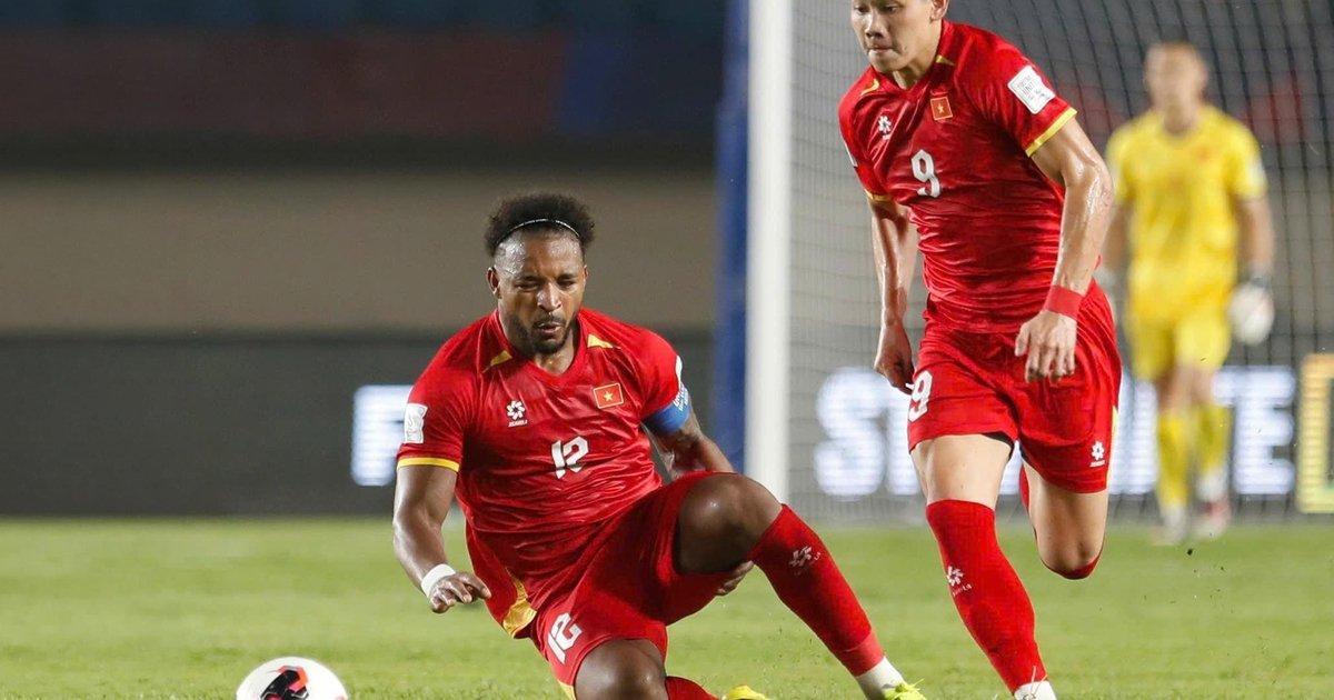 Nguyễn Xuân Son chấn thương nặng, FIFA chi trả chi phí về nước