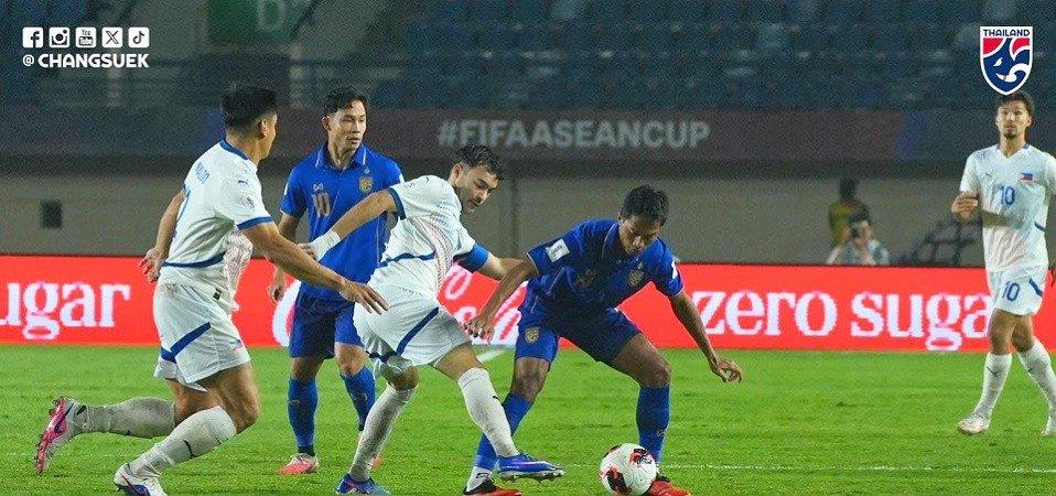Địa chấn Philippines quật ngã nhà vô địch Thái Lan 2-1