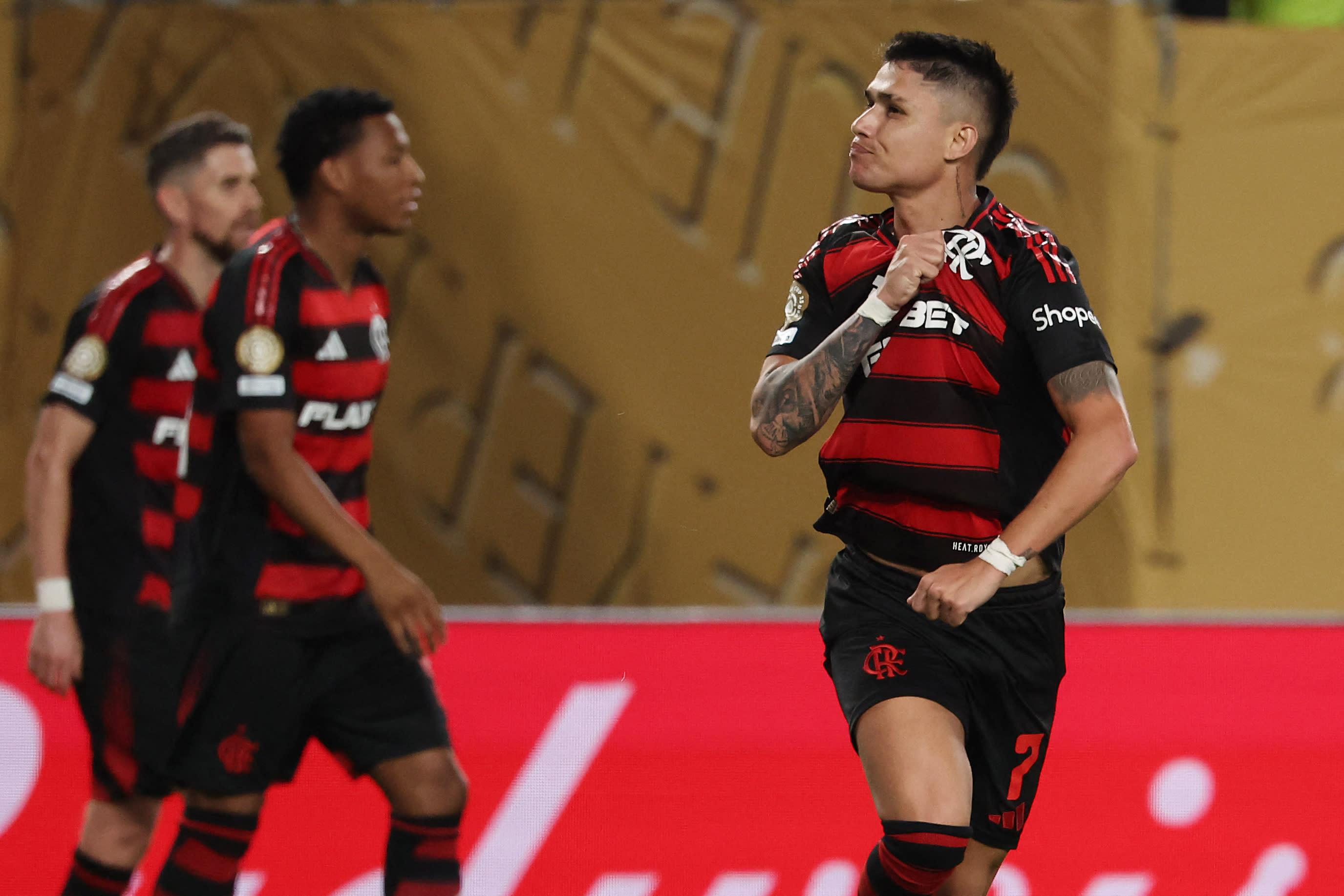 📹 Flamengo khởi đầu thắng lợi, chia sẻ ngôi đầu bảng với Chelsea – xem thêm