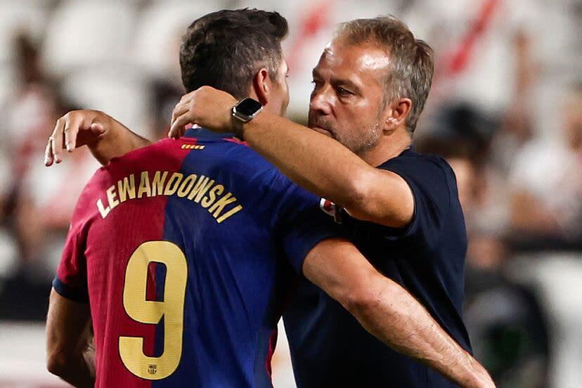 Robert Lewandowski bác bỏ tin đồn rời Barcelona