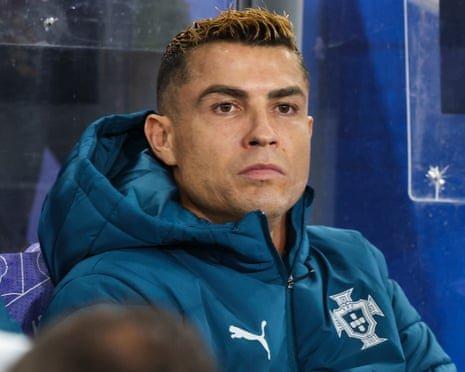 Ronaldo viết tâm thư 1.740 chữ tố HLV Jorge Jesus thất hứa